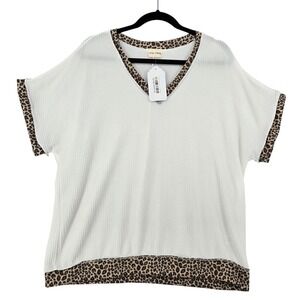 Lovely Melody NEW 1XL Ribbed V Neck Womens Cheetah Leopard Details Everyday Top